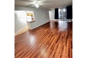 215 Lake Pointe Dr 112, Oakland Park, FL 33309 Sold 11/15/24