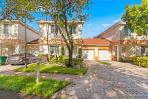 6633 Hidden Cove Dr 5-7, Davie, FL 33314 Sold 10/31/24