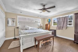 215 Entrada Dr, Hollywood, FL 33021 Sold 05/09/25