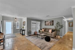 2817 NE 10th Ave, Wilton Manors, FL 33334 - MLS#F10458996