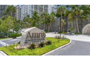 MLS# F10459027, Singer Island, Florida 33404