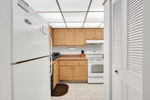 9235 Lagoon Pl 301, Davie, FL 33324 Sold 10/18/24