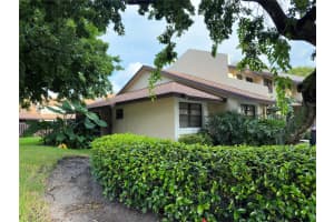 201 SW 97th Ter, Pembroke Pines, FL 33025 Sold 10/25/24