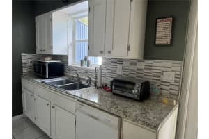3211 SW 20th St, Fort Lauderdale, FL 33312 Sold 11/22/24