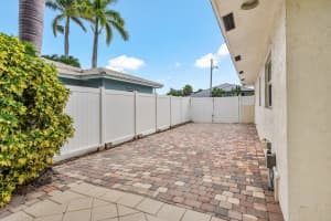 1989 N Conference Dr, Boca Raton, FL 33486 Sold 11/06/24
