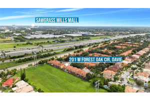201 W Forest Oak Cir, Davie, FL 33325 Sold 11/06/24