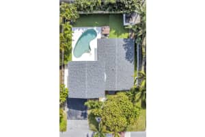 806 NW 26th St, Wilton Manors, FL 33311 Sold 10/18/24