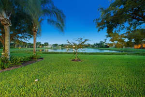9729 S Dovetree Isle Dr, Boynton Beach, FL 33473 Sold 01/17/25