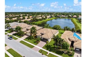 9729 S Dovetree Isle Dr, Boynton Beach, FL 33473 Sold 01/17/25