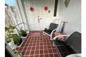 610 SW 61st Ter, Margate, FL 33068 Sold 10/23/24