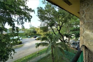 606 W 81st St 328, Hialeah, FL 33014 Sold 10/16/24