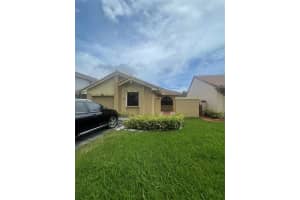 6249 NW 175th Ter, Hialeah, FL 33015 Sold 02/28/25