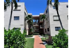 5250 Las Verdes Cir 317, Delray Beach
