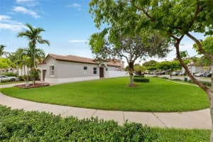 3910 NE 12th Dr, Homestead, FL 33033 Sold 01/31/25