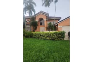 9410 SW 8TH ST, Pembroke Pines, FL 33025 Sold 10/22/24