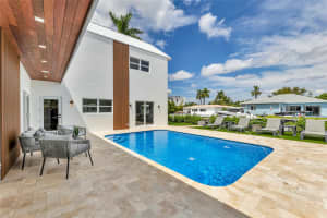 303 SW 14th Place, Boca Raton, FL 33432 Sold 05/01/25