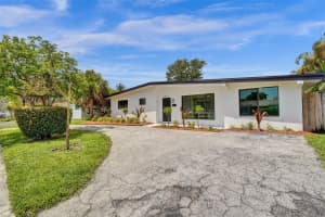 5001 NE 23rd Ave, Lighthouse Point, FL 33064 Sold 02/18/25