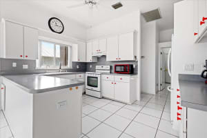574 Alamanda Avenue, Sebastian, FL 32958 Sold 10/30/24