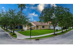 1356 Presidio Dr, Weston, FL 33327 Sold 10/28/24