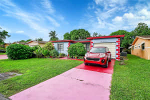 831 SW 64th Ave, North Lauderdale, FL 33068 Sold 02/28/25