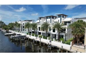 248 Shore Ct 248, Lauderdale By The Sea, FL 33308 Sold 11/20/24