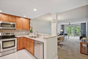 3503 Oaks Way 302, Pompano Beach, FL 33069 Sold 02/03/25