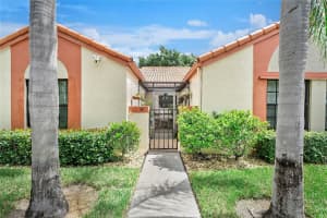 42 Centennial Court 42, Deerfield Beach, FL 33442 Sold 11/15/24