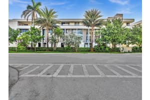 520 N Ocean Blvd 18, Pompano Beach, FL 33062 Sold 12/19/24