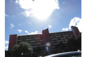 2200 S Cypress Bend Dr 802, Pompano Beach, FL 33069 Sold 02/24/25