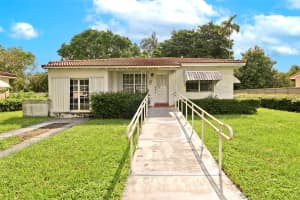 645 Miller Dr, Miami Springs, FL 33166 Sold 10/15/24