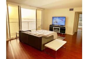 1200 Brickell Bay Dr 1901, Miami, FL 33131 Sold 03/03/25