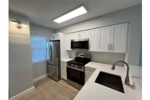 2104 S Cypress Bend Dr 306, Pompano Beach, FL 33069 Sold 11/22/24