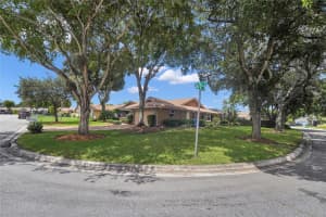 8601 NW 56th St, Coral Springs, FL 33067 Sold 11/25/24