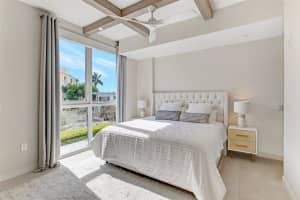 401 N Birch Rd TH4, Fort Lauderdale, FL 33304 - MLS#F10460170