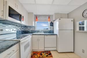 3048 E Sunrise Lakes Dr 418, Fort Lauderdale, FL 33322 Sold 12/12/24