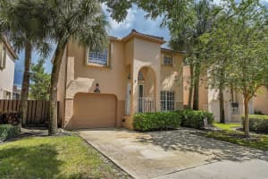 10679 NW 12th Mnr, Plantation, FL 33322 Sold 09/30/24
