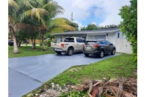 2531 NE 10th Ter, Pompano Beach, FL 33064 Sold 01/31/25