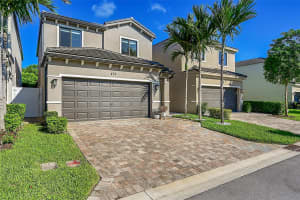 437 NW 36th Ave, Pompano Beach, FL 33069 Sold 11/05/24