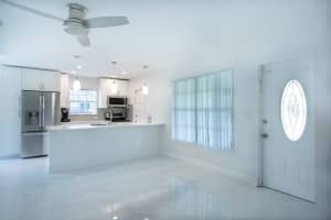 570 NE 46th St, Oakland Park, FL 33334 Sold 11/13/24