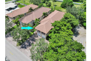 15 SE 19th Ave, Pompano Beach, FL 33060 Sold 11/15/24