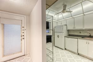 3180 Holiday Springs Blvd 5-207, Margate, FL 33063 Sold 11/12/24