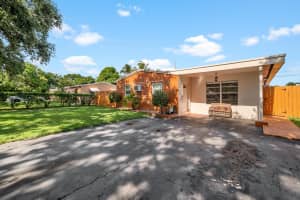 1511 N 72nd Ave, Hollywood, FL 33024 Sold 08/15/25