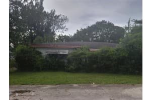 1398 NE 37th St, Oakland Park, FL 33334 Sold 10/30/24