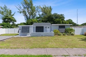 123 Miami Gardens Rd, West Park, FL 33023 Sold 02/14/25