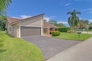 8001 NW 72nd St, Tamarac, FL 33321 Sold 02/24/25