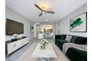 441 SE 10th St 105D, Dania Beach, FL 33004 Sold 10/30/24