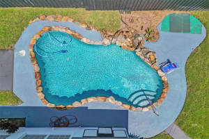 601 NW 28th Ct, Wilton Manors, FL 33311 Sold 10/15/24