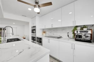 8197 NW 8th Mnr 2, Plantation, FL 33324 Sold 02/04/25
