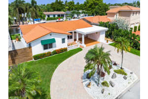 2225 NE 19th Avenue, Wilton Manors, FL 33305 Sold 04/29/25