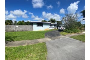 1157 SW 4th Ave, Pompano Beach, FL 33060 Sold 10/18/24
